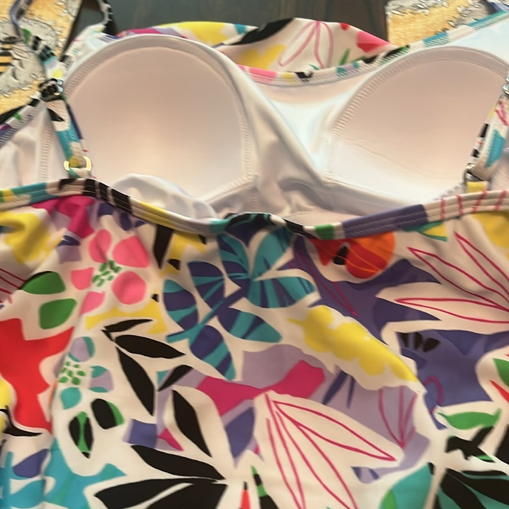 Caribbean Joe two piece swimsuit brand new never worn - Picture 5 of 6
